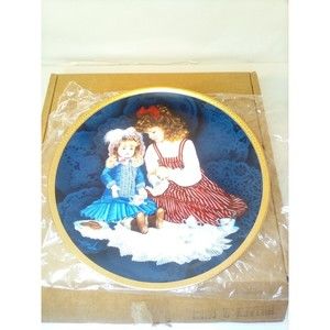 Hillary and Mimi Hamilton Collector Plate Timeless Friends - Karen Noles